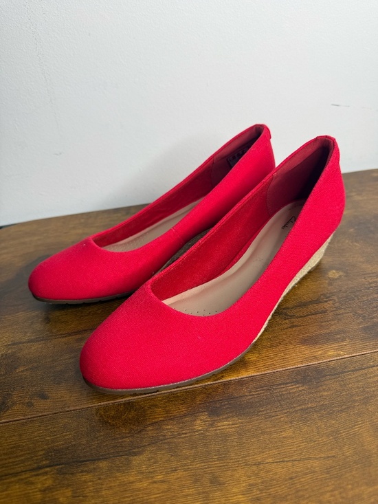 Clarks Shoes - Clarks Women's Mallory Luna wedge (Size 8)